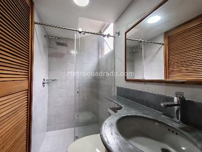 Apartamento de 3 alcobas en arriendo en Provenza, Medellín, 83 m² · foto 10 de 14