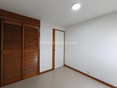 Apartamento de 3 alcobas en arriendo en Provenza, Medellín, 83 m² · foto 11 de 14