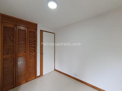 Apartamento de 3 alcobas en arriendo en Provenza, Medellín, 83 m² · foto 13 de 14