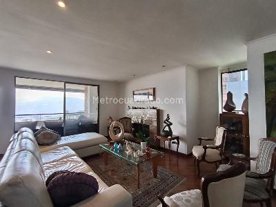 Apartamento de 3 alcobas en arriendo en La Calera, Medellín, 238 m² · foto 5 de 20