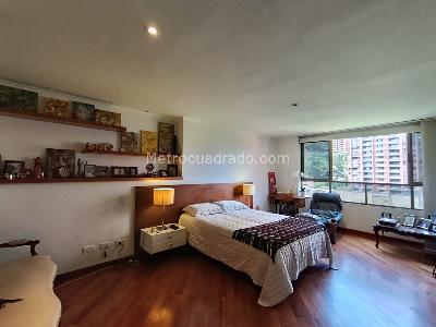 Apartamento de 3 alcobas en arriendo en La Calera, Medellín, 238 m² · foto 17 de 20
