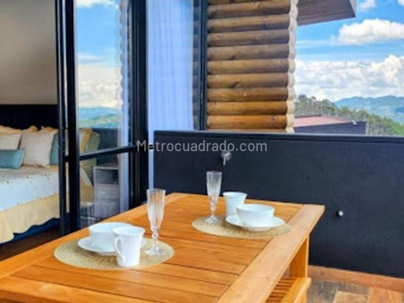 1BR Apartment in El Retiro (64 m²) - 3