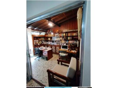 Casa de 4 alcobas en venta en Belen, Medellín, 247 m² · foto 9 de 16