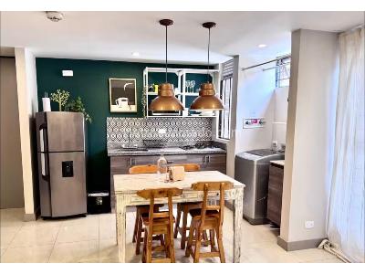 Apartaestudio en venta en La Aguacatala, Medellín, 40 m² · foto 3 de 20