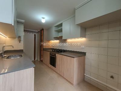 Apartamento de 3 alcobas en arriendo en El Tesoro, Medellín, 172 m² · foto 2 de 20