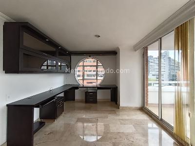 Apartamento de 3 alcobas en arriendo en El Tesoro, Medellín, 172 m² · foto 7 de 20