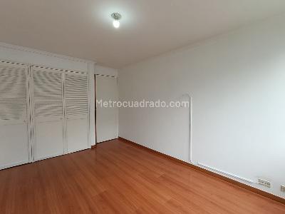 Apartamento de 3 alcobas en arriendo en El Tesoro, Medellín, 172 m² · foto 10 de 20