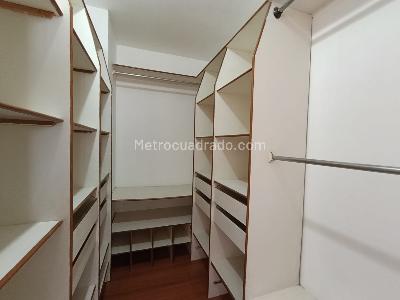 Apartamento de 3 alcobas en arriendo en El Tesoro, Medellín, 172 m² · foto 17 de 20
