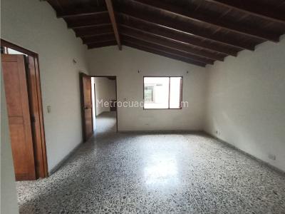 Casa de 3 alcobas en venta en Santa Monica 1, Medellín, 122 m² · foto 2 de 18