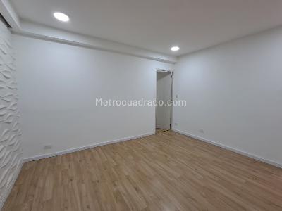 Casa de 5 alcobas en arriendo en Manila, Medellín, 220 m² · foto 1 de 20