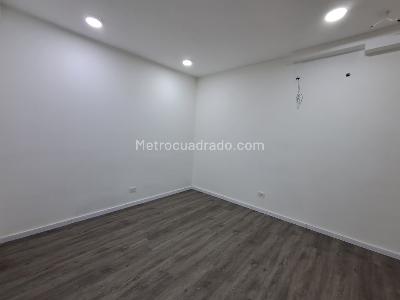 Casa de 5 alcobas en arriendo en Manila, Medellín, 220 m² · foto 4 de 20