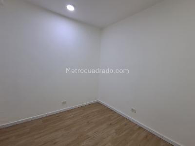 Casa de 5 alcobas en arriendo en Manila, Medellín, 220 m² · foto 9 de 20