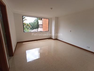 Apartamento de 3 alcobas en arriendo en Las Lomas, Medellín, 145 m² · foto 2 de 20