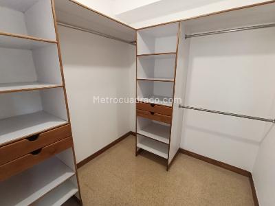 Apartamento de 3 alcobas en arriendo en Las Lomas, Medellín, 145 m² · foto 3 de 20