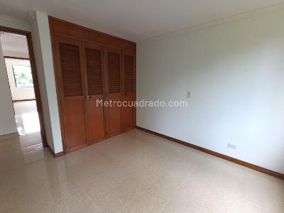 Apartamento de 3 alcobas en arriendo en Las Lomas, Medellín, 145 m² · foto 9 de 20