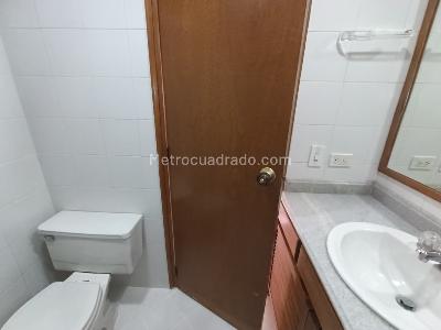 Apartamento de 3 alcobas en arriendo en Las Lomas, Medellín, 145 m² · foto 10 de 20