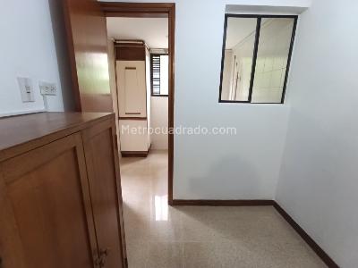 Apartamento de 3 alcobas en arriendo en Las Lomas, Medellín, 145 m² · foto 16 de 20