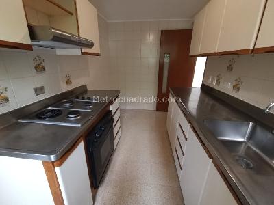 Apartamento de 3 alcobas en arriendo en Las Lomas, Medellín, 145 m² · foto 18 de 20