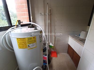 Apartamento de 3 alcobas en arriendo en Las Lomas, Medellín, 145 m² · foto 19 de 20