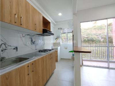 Apartamento de 2 alcobas en venta en Fontibon, Rionegro, 65 m² · foto 3 de 10