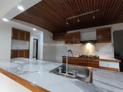 Apartamento de 1 alcoba en arriendo en El Tesoro, Medellín, 90 m² · foto 1 de 13