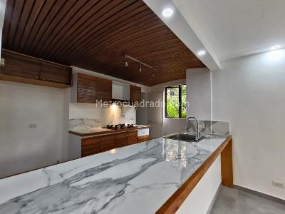 Apartamento de 1 alcoba en arriendo en El Tesoro, Medellín, 90 m² · foto 4 de 13