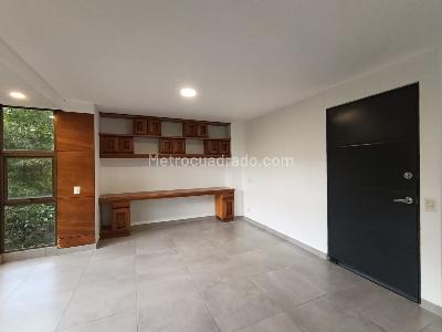 Apartamento de 1 alcoba en arriendo en El Tesoro, Medellín, 90 m² · foto 6 de 13
