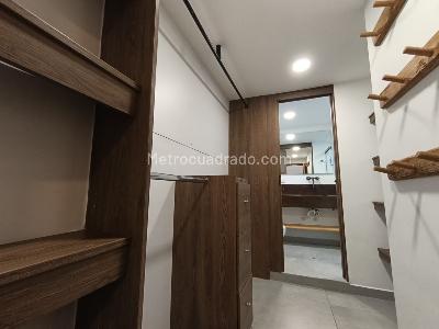 Apartamento de 1 alcoba en arriendo en El Tesoro, Medellín, 90 m² · foto 10 de 13