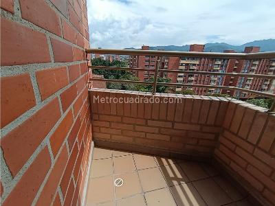Apartamento de 3 alcobas en venta en Laureles, Medellín, 90 m² · foto 9 de 20