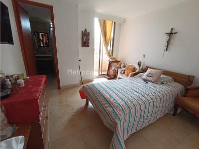 Apartamento de 3 alcobas en venta en Laureles, Medellín, 90 m² · foto 10 de 20
