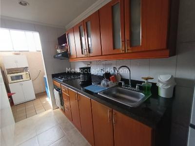 Apartamento de 3 alcobas en venta en Laureles, Medellín, 90 m² · foto 13 de 20