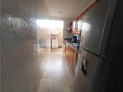 Apartamento de 3 alcobas en venta en Laureles, Medellín, 90 m² · foto 16 de 20