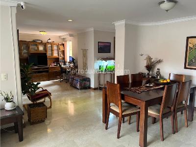 Apartamento de 3 alcobas en venta en Laureles, Medellín, 138 m² · foto 7 de 20