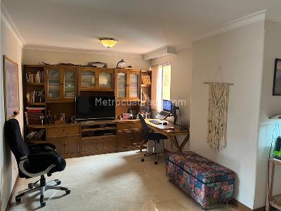 Apartamento de 3 alcobas en venta en Laureles, Medellín, 138 m² · foto 8 de 20