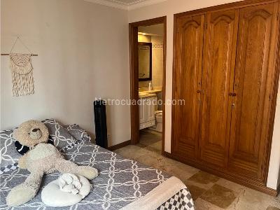 Apartamento de 3 alcobas en venta en Laureles, Medellín, 138 m² · foto 14 de 20