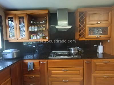 Casa de 5 alcobas en arriendo en El Poblado, Medellín, 1000 m² · foto 11 de 20