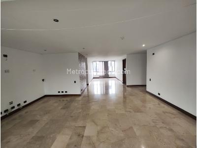 Apartamento de 3 alcobas en venta en La Florida, Medellín, 176 m² · foto 3 de 19