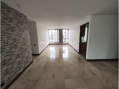 Apartamento de 3 alcobas en venta en La Florida, Medellín, 176 m² · foto 4 de 19