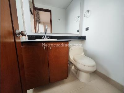 Apartamento de 3 alcobas en venta en La Florida, Medellín, 176 m² · foto 16 de 19
