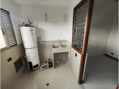 Apartamento de 3 alcobas en venta en La Florida, Medellín, 176 m² · foto 19 de 19