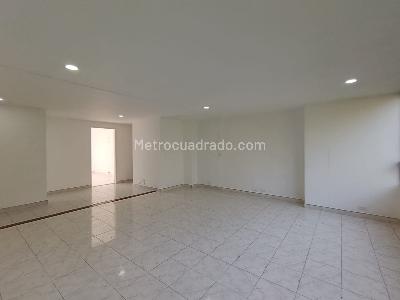 Apartamento de 4 alcobas en arriendo en El Campestre La Frontera, Medellín, 135 m² · foto 5 de 20