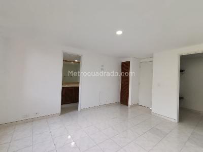 Apartamento de 4 alcobas en arriendo en El Campestre La Frontera, Medellín, 135 m² · foto 14 de 20