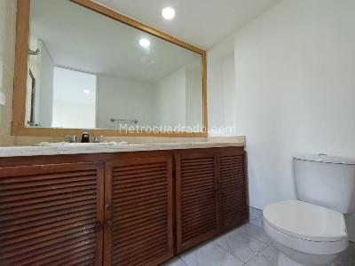 Apartamento de 4 alcobas en arriendo en El Campestre La Frontera, Medellín, 135 m² · foto 16 de 20