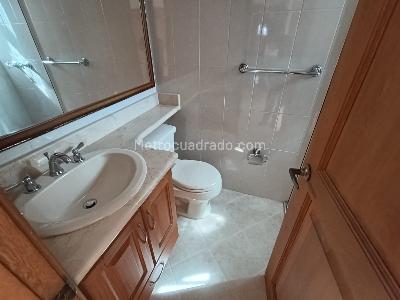 Apartamento de 3 alcobas en arriendo en Laureles Medellin, Medellín, 185 m² · foto 7 de 20