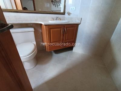 Apartamento de 3 alcobas en arriendo en Laureles Medellin, Medellín, 185 m² · foto 13 de 20