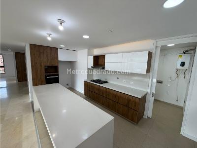 Apartamento de 3 alcobas en venta en Santa Maria De Los Angeles, Medellín, 205 m² · foto 5 de 20