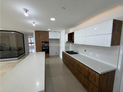 Apartamento de 3 alcobas en venta en Santa Maria De Los Angeles, Medellín, 205 m² · foto 6 de 20