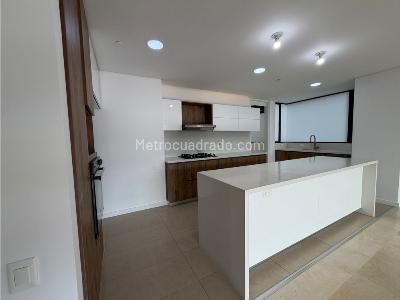 Apartamento de 3 alcobas en venta en Santa Maria De Los Angeles, Medellín, 205 m² · foto 7 de 20