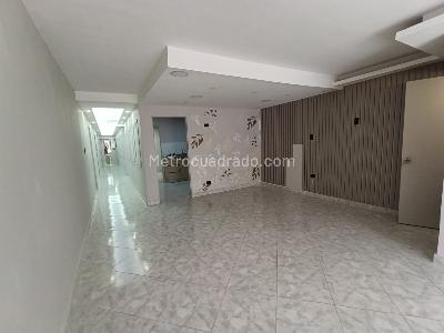 Casa de 5 alcobas en arriendo en La Magnolia, Envigado, 140 m² · foto 4 de 20