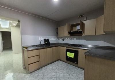 Casa de 5 alcobas en arriendo en La Magnolia, Envigado, 140 m² · foto 5 de 20